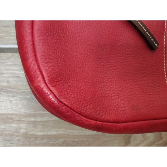 Vintage Dooney & Bourke Red Pebbled Leather Purse Shoulder Bag Zip Front Pockets - Picture 3 of 8